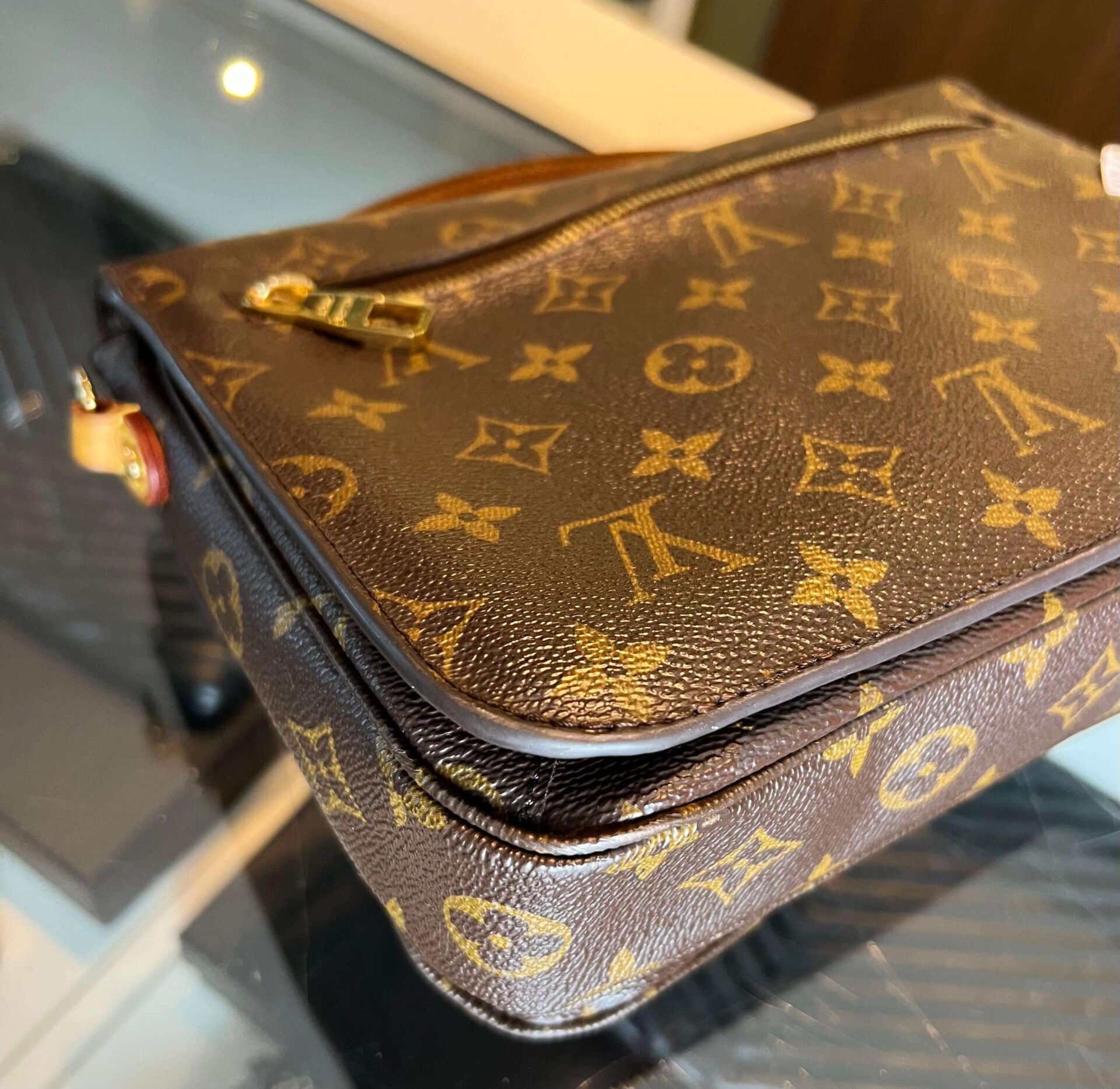 Louis Vuitton Pochette Métis - Afbeelding 11