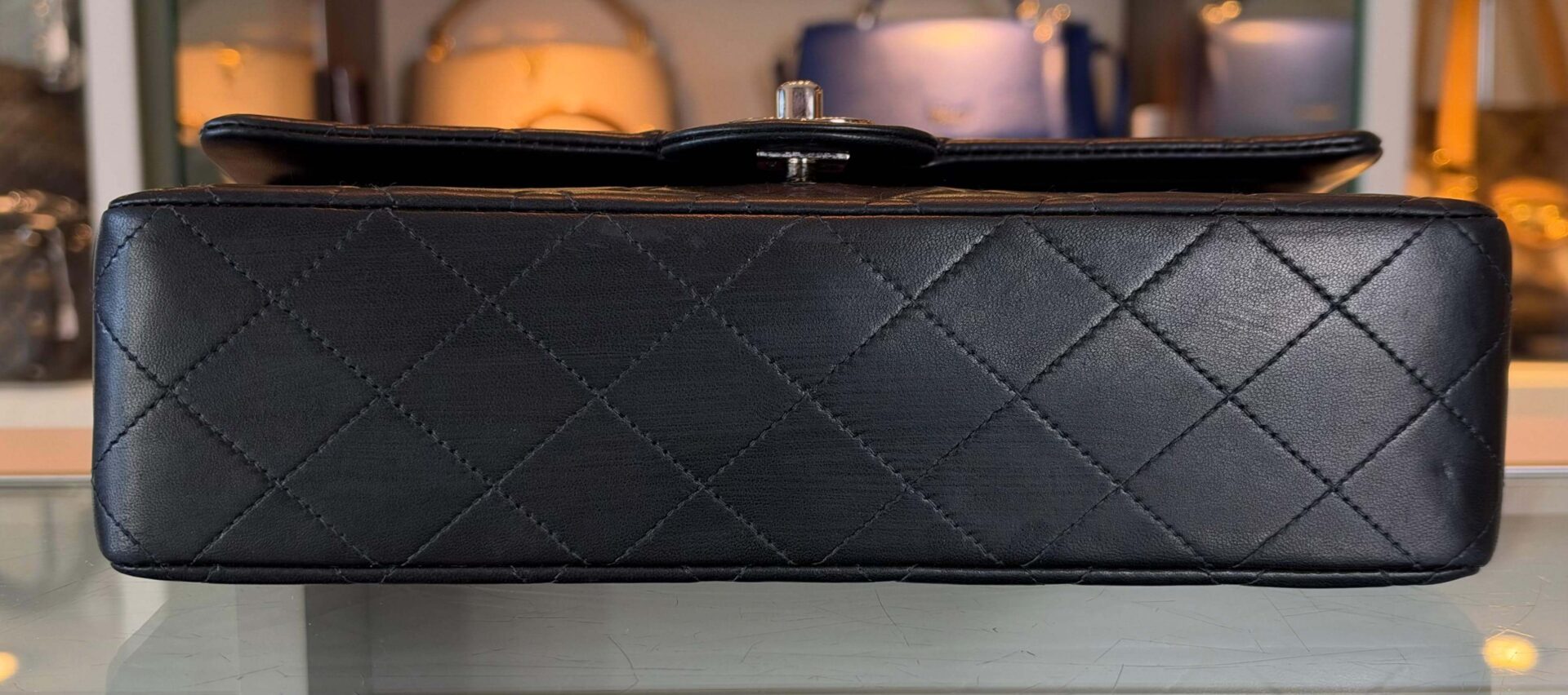 Chanel Classic Double Flap Bag Medium - Afbeelding 17