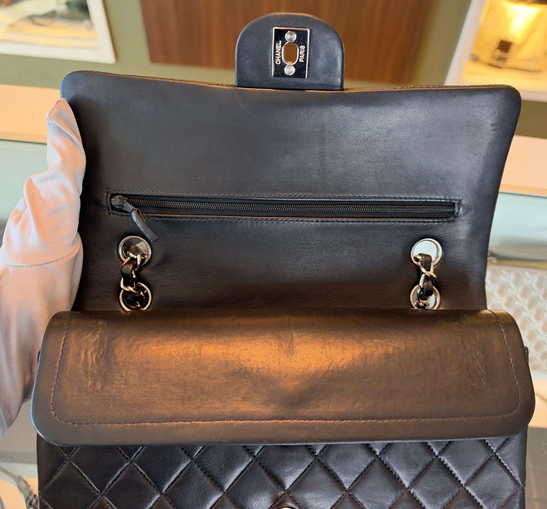 Chanel Classic Double Flap Bag Medium - Afbeelding 12